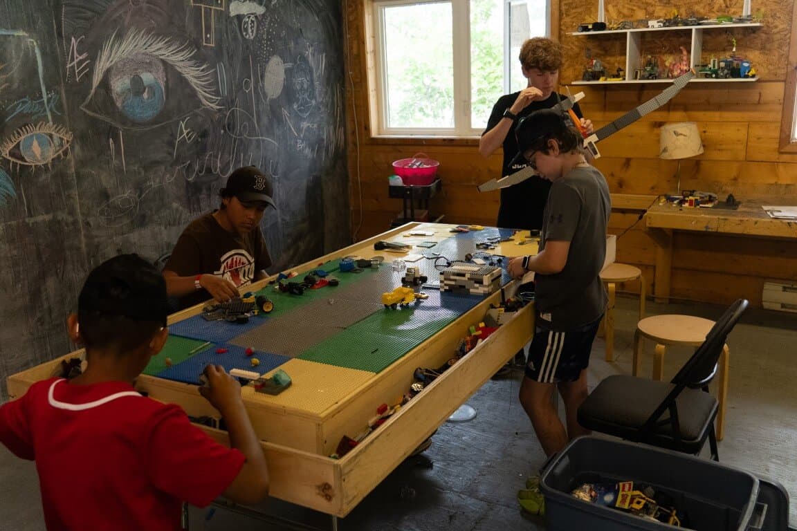 Challenger boys lego